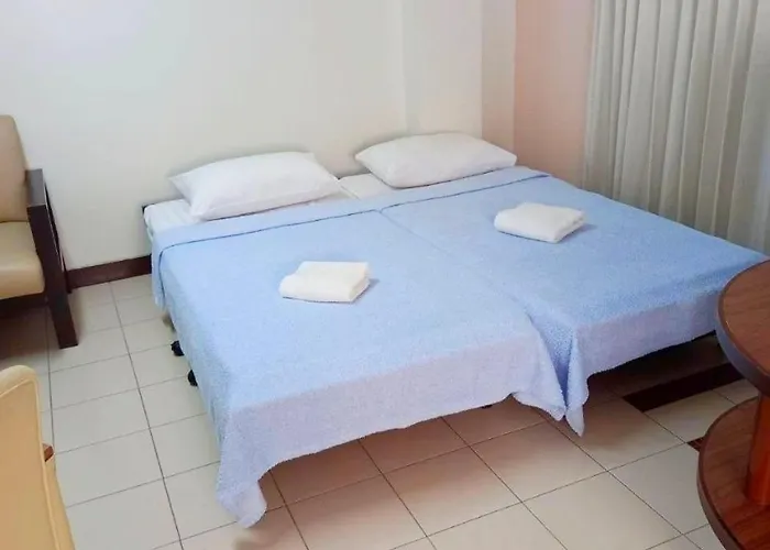 Apartahotel Bella B เบลล่า บี พลัส 2*