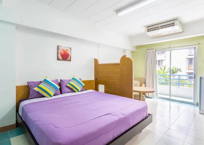 Apartahotel Bella B เบลล่า บี พลัส 2*